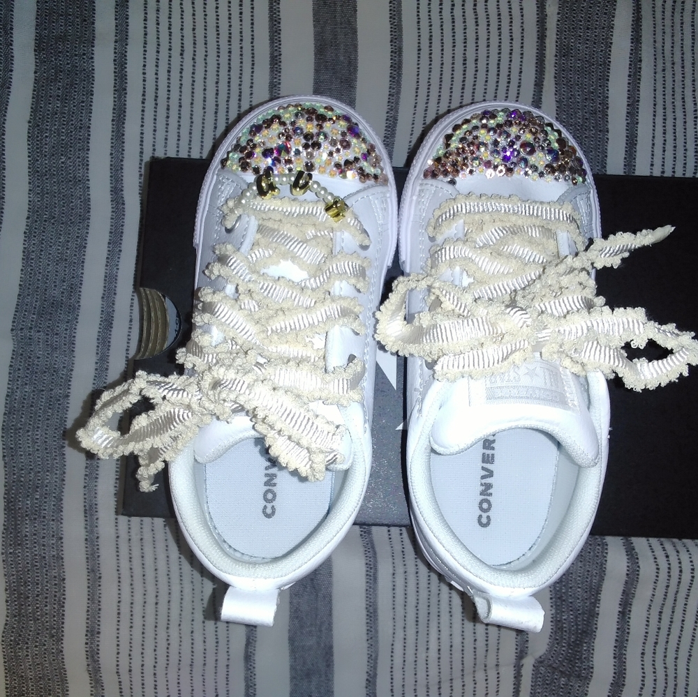 Customized Sneakers All Sizes/Brands/Materials